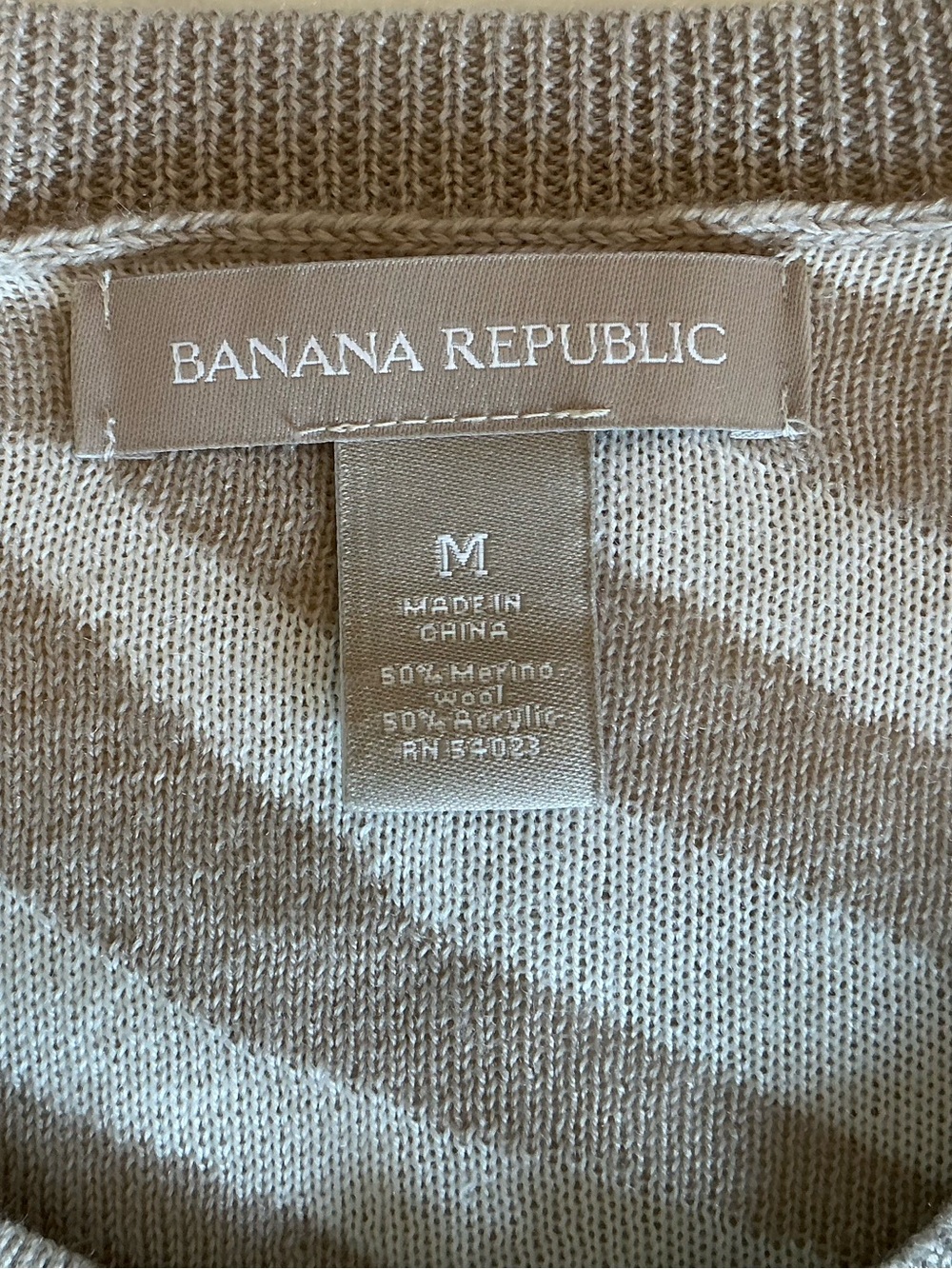 Banana Republic Merino Wool Animal Print Full Zip Sweater Jacket Size Medium - Picture 10 of 11